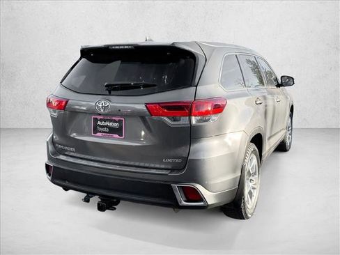 Used 2019 Toyota Highlander Limited image 5