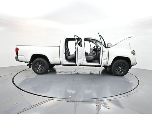 Used 2022 Toyota Tacoma SR5 image 43