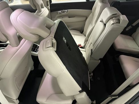 Used 2020 Volvo XC90 T5 Momentum AWD/4WD image 42