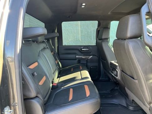 Used 2022 GMC Sierra 2500 AT4 w/ Gooseneck/5TH Wheel Package image 9