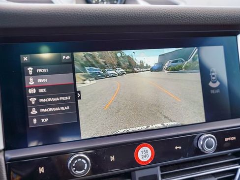 Used 2024 Porsche Macan image 27