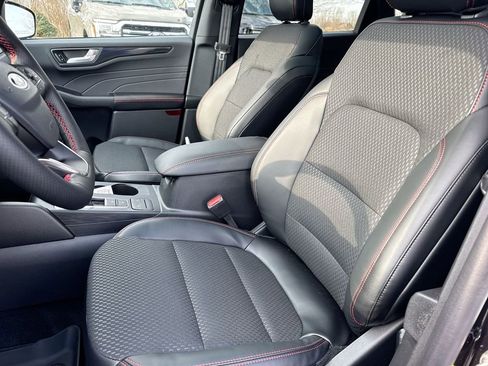 New 2025 Ford Escape ST-Line Select AWD/4WD image 19