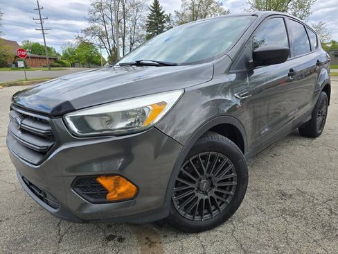 Used 2017 Ford Escape S FWD image 1