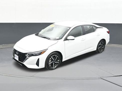Used 2025 Nissan Sentra SV image 66
