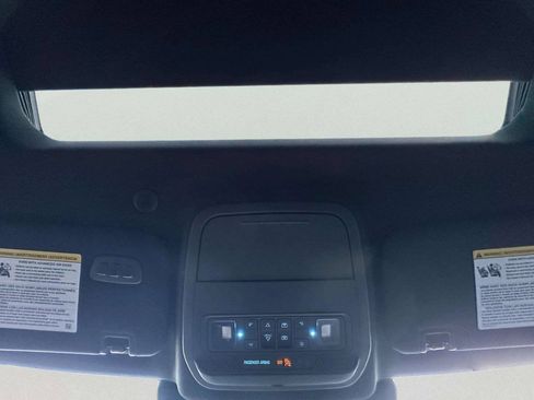 Used 2020 Ford Explorer Limited AWD/4WD image 32
