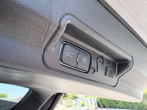 Used 2024 Ford Explorer XLT w/ Equipment Group 202A AWD/4WD image 26