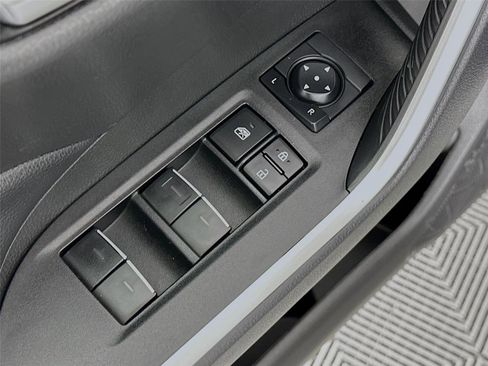 Certified 2025 Toyota RAV4 XLE AWD/4WD image 19