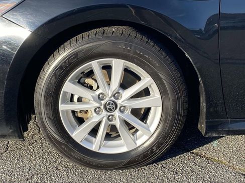 Used 2025 Toyota Camry LE image 8