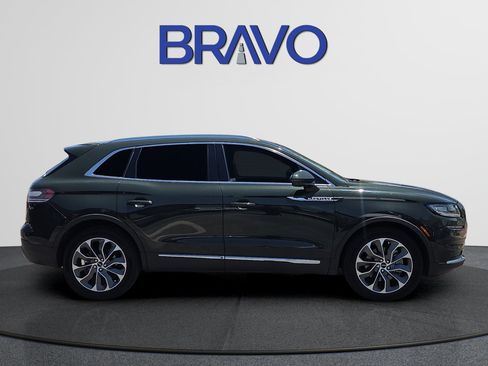 Used 2022 Lincoln Nautilus Reserve w/ Luxury Package FWD image 5