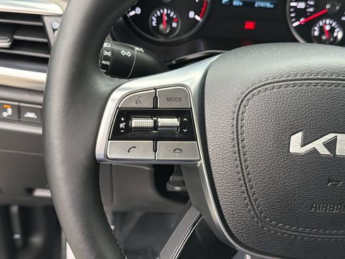 Certified 2022 Kia Telluride EX w/ EX Premium Package AWD/4WD image 29