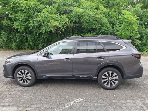 Certified 2024 Subaru Outback Limited AWD/4WD image 7