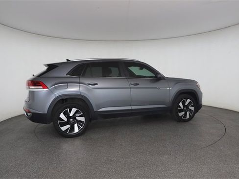 Used 2024 Volkswagen Atlas Cross Sport SE image 21
