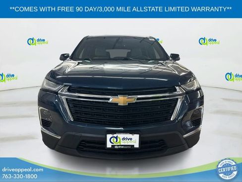 Used 2022 Chevrolet Traverse LS image 2