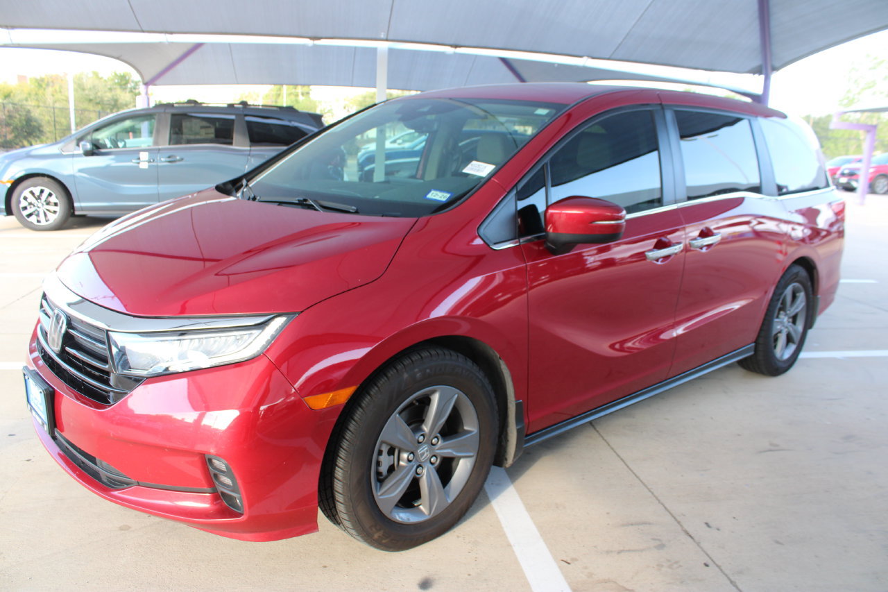 Used 2024 Honda Odyssey EX image 1