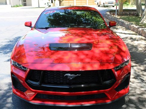 Used 2024 Ford Mustang GT RWD image 4