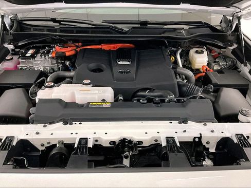 Used 2025 Toyota Sequoia Limited w/ TRD Off-Road Package image 26