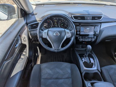 Used 2015 Nissan Rogue SV w/ SV Premium Package image 14