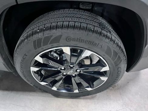 Used 2025 Chevrolet Equinox RS FWD image 10