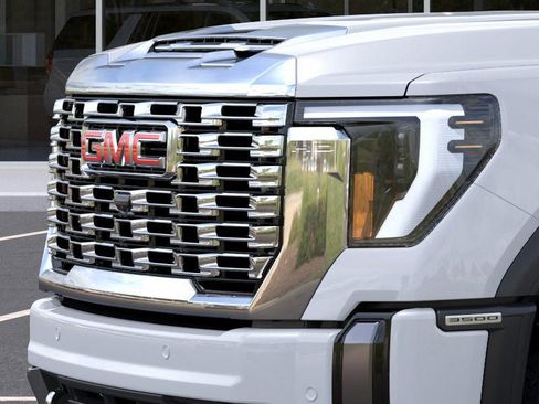 New 2026 GMC Sierra 3500 Denali image 37