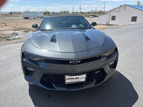 Used 2018 Chevrolet Camaro SS w/ LPO RS/SS Interior Package RWD image 2