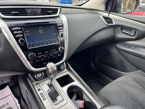 Used 2018 Nissan Murano SV image 6