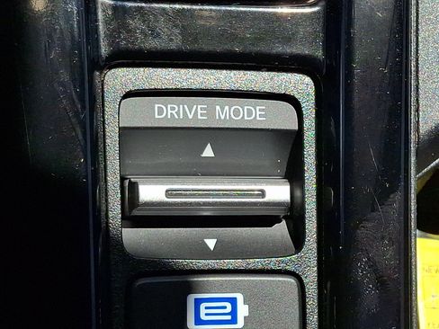 Certified 2025 Honda Accord Sport image 25