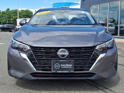 Used 2024 Nissan Sentra SV FWD image 2