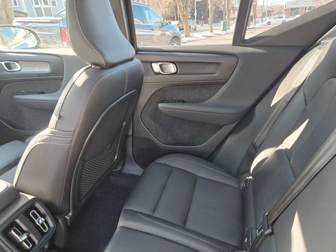 Certified 2025 Volvo XC40 B5 Plus image 11