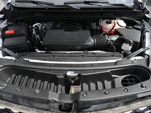 Used 2026 Cadillac Escalade Luxury w/ LPO, Floor Liner Package AWD/4WD image 35