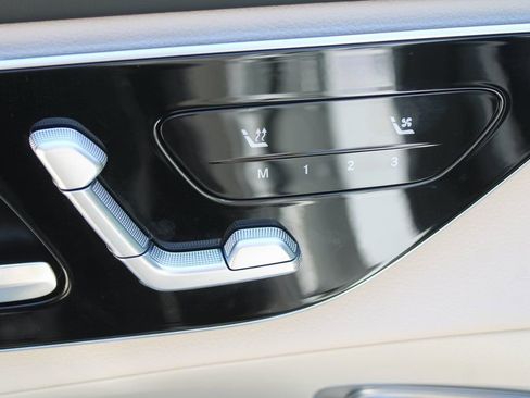 Certified 2025 Mercedes-Benz GLC 350e 4MATIC image 23