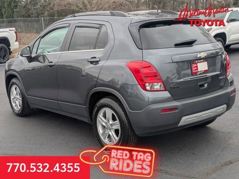 Used 2016 Chevrolet Trax LT w/ LT Sun and Sound Package image 6