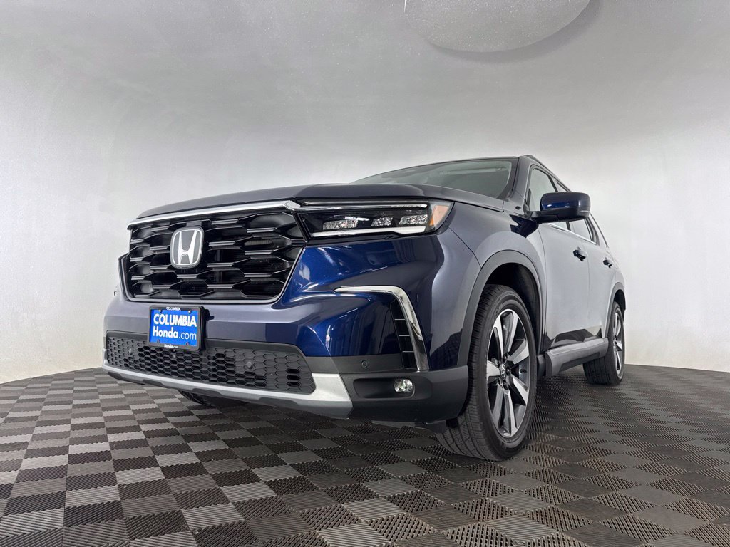 Used 2025 Honda Pilot Touring image 5