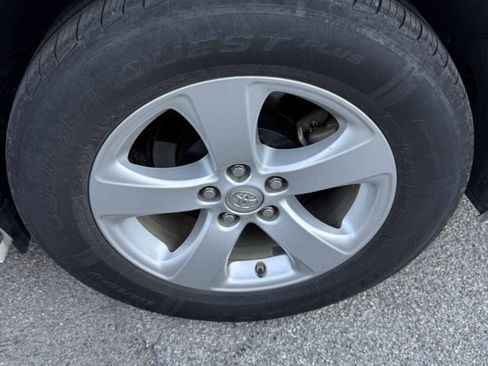 Used 2017 Toyota Sienna LE FWD image 31