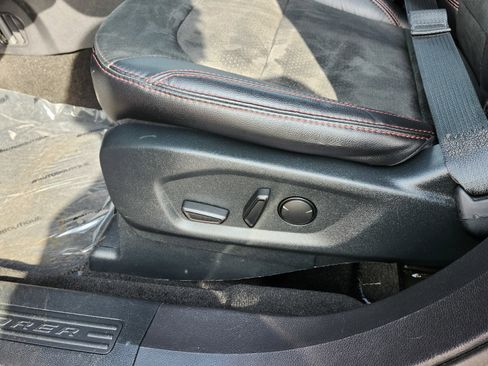 Used 2019 Ford Explorer XLT w/ Equipment Group 202A image 27