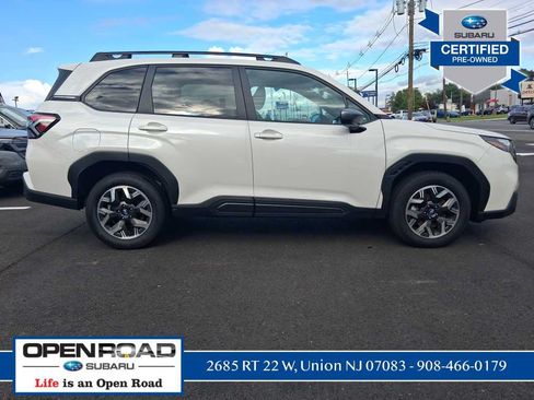 Used 2026 Subaru Forester Premium AWD/4WD image 2