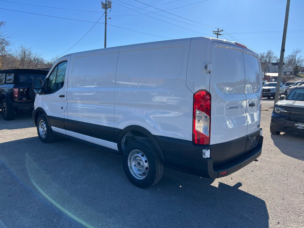 Used 2024 Ford Transit 150 Low Roof RWD image 6