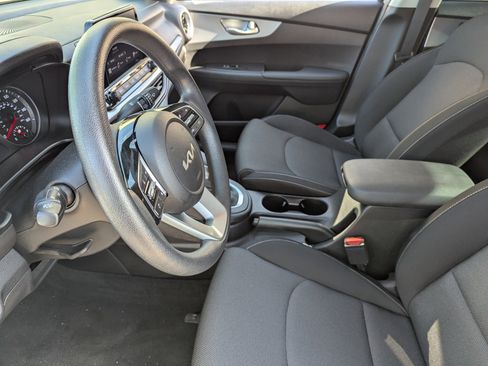 Certified 2024 Kia Forte LXS w/ LXS Technology Package image 19