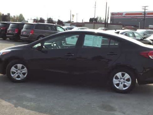 Used 2018 Kia Forte LX image 6