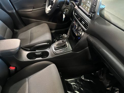 Used 2020 Hyundai Kona SE FWD image 17