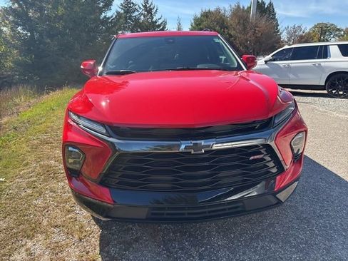 Used 2024 Chevrolet Blazer RS w/ Enhanced Convenience Package AWD/4WD image 2