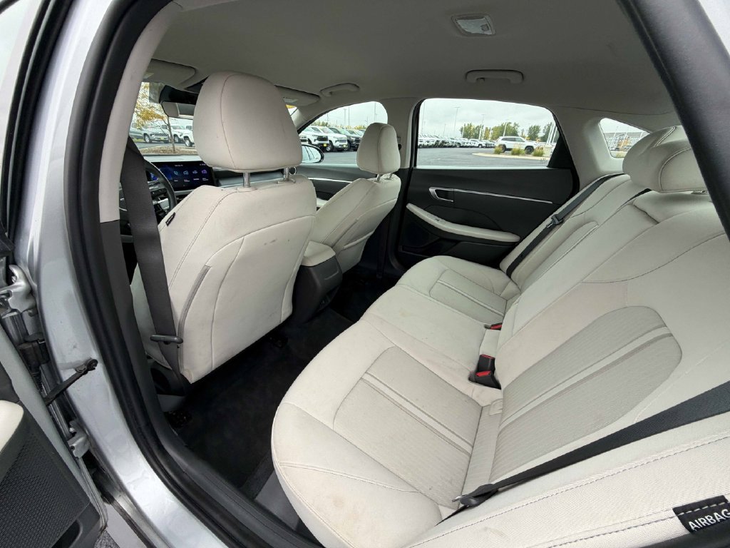 Used 2025 Hyundai Sonata SEL FWD image 19