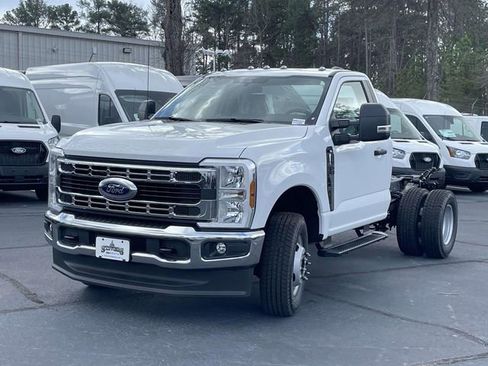 New 2026 Ford F350 XL w/ XL Chrome Package AWD/4WD image 5