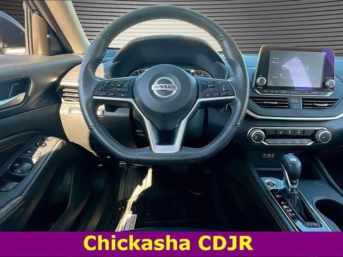 Used 2022 Nissan Altima 2.5 SR image 8