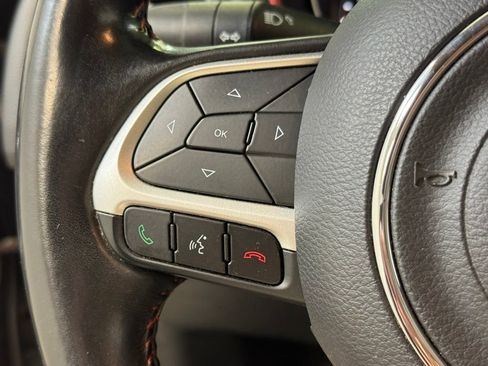 Used 2019 Jeep Compass Trailhawk AWD/4WD image 35