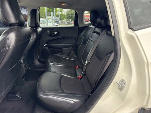 Used 2020 Jeep Compass Latitude AWD/4WD image 14