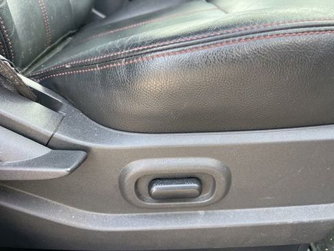 Used 2012 Ford Edge SEL FWD image 12