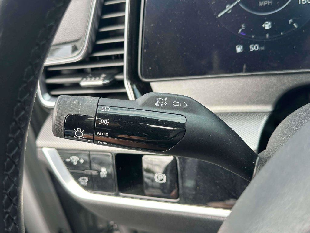 Used 2023 Kia Sportage SX AWD/4WD image 24