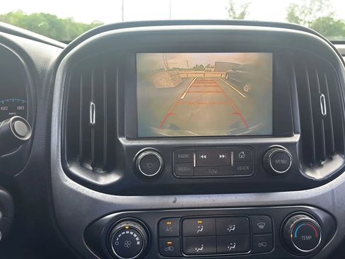 Used 2017 Chevrolet Colorado LT image 8