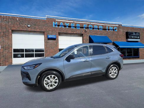 Used 2023 Ford Escape Active image 1