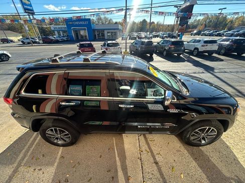 Used 2018 Jeep Grand Cherokee Limited image 8